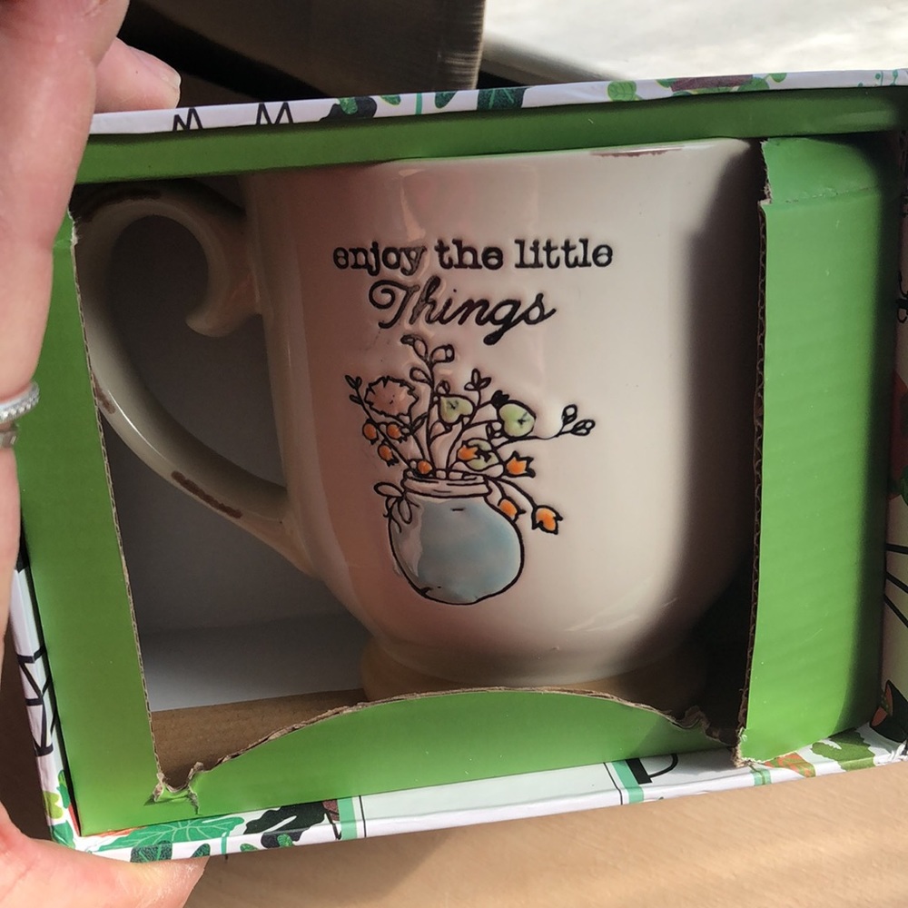 Pretty mug - Picture 2 of 3